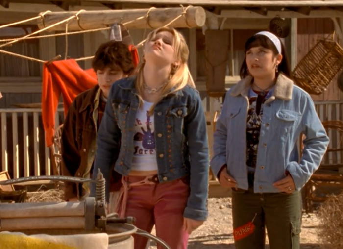 teens-am-i-right---lizzie-mcguire-reviewed.png